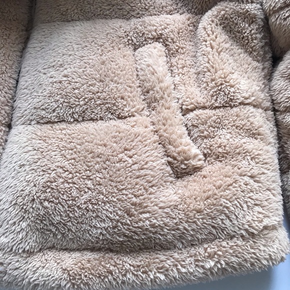 Hollister Cozy Mockneck Puffer Sherpa Jacket Beige - Picture 11 of 14